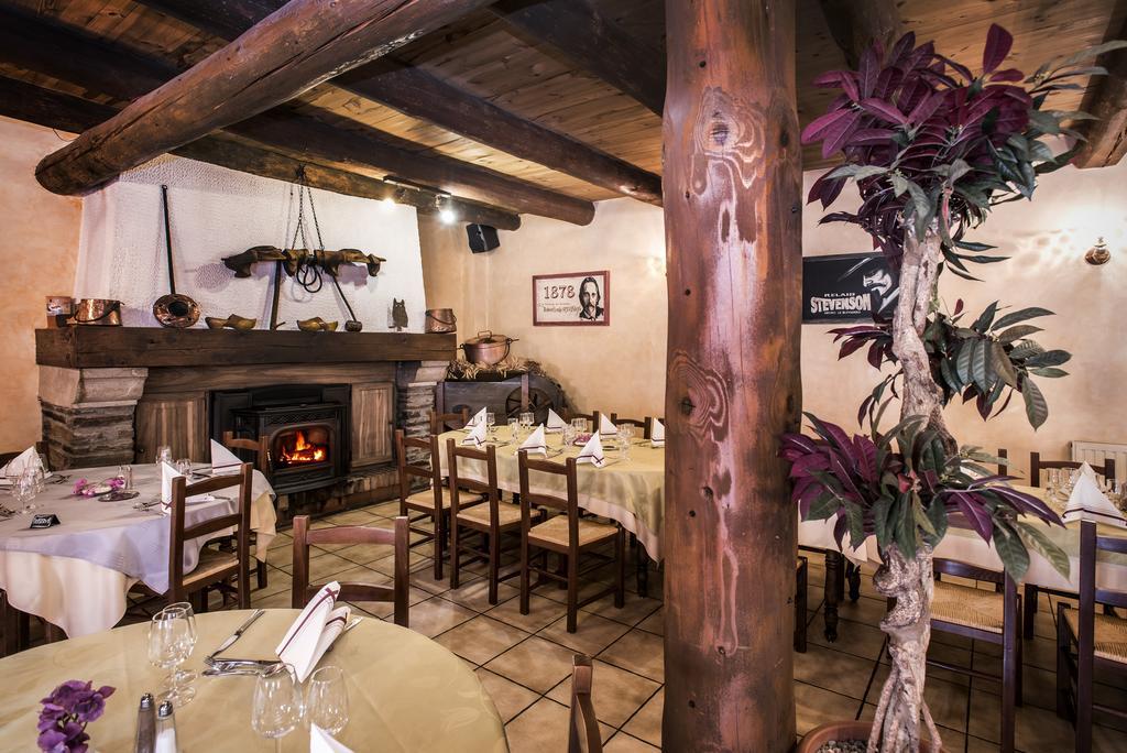 Logis Hotel Restaurant La Remise Le Bleymard Kültér fotó