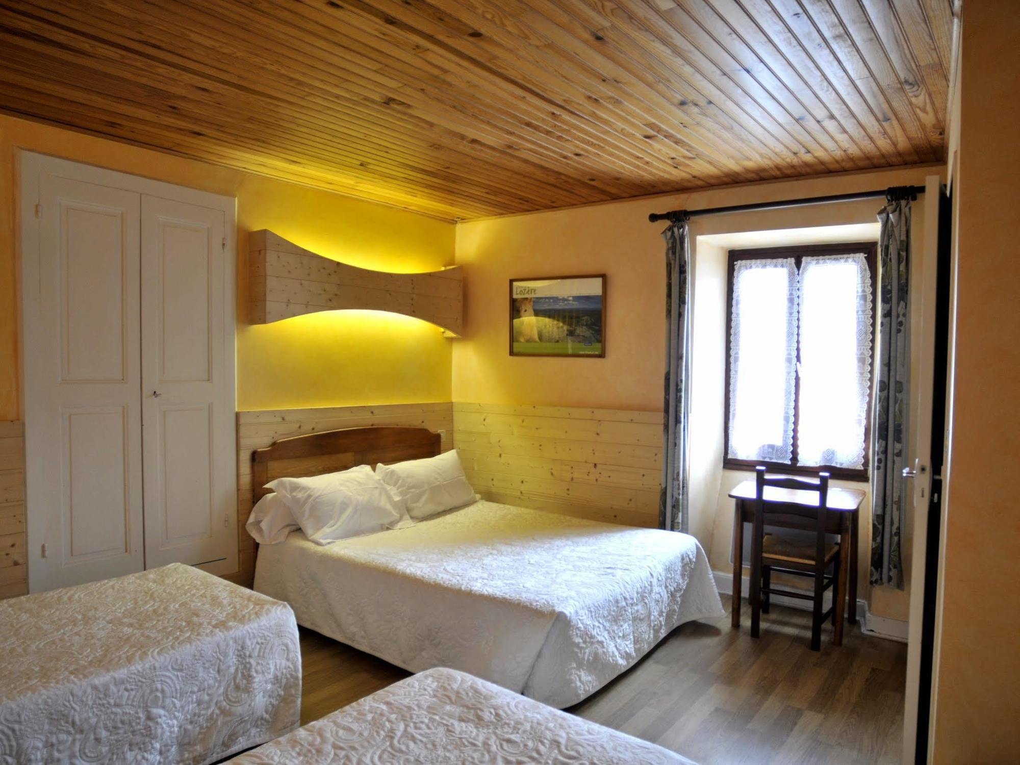 Logis Hotel Restaurant La Remise Le Bleymard Kültér fotó