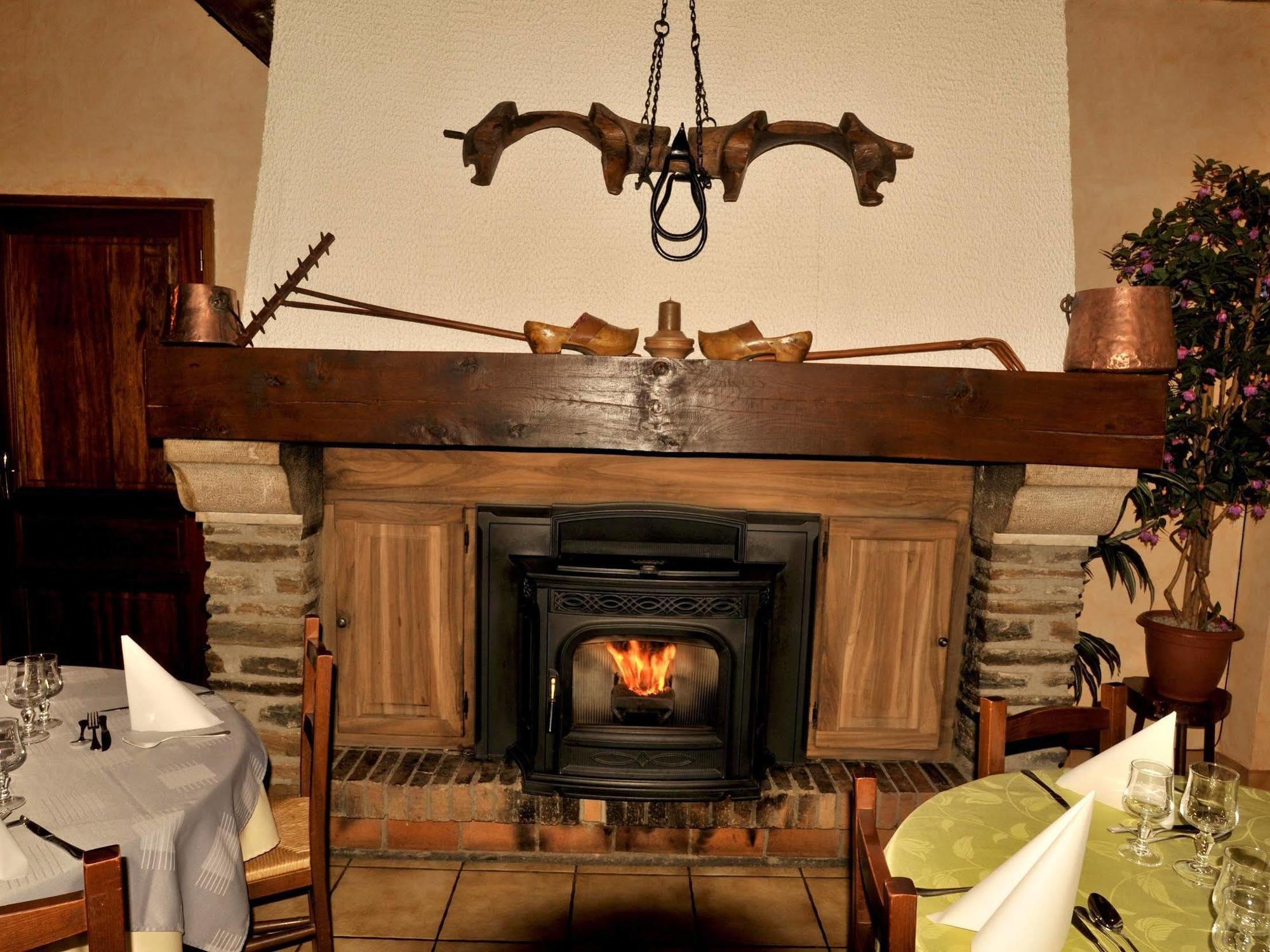 Logis Hotel Restaurant La Remise Le Bleymard Kültér fotó